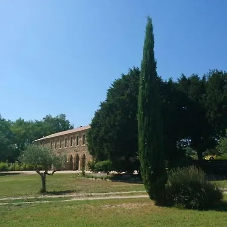 Дом отдыха La Filature Laudun